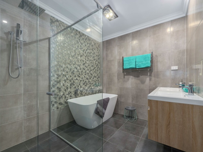 15 Gorban Street, Holland Park QLD 4121