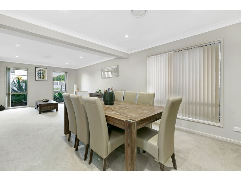 15 Highland Street, Redland Bay QLD 4165