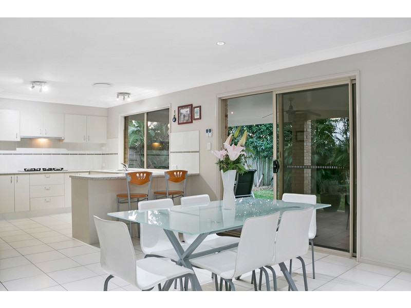 15 Highland Street, Redland Bay QLD 4165