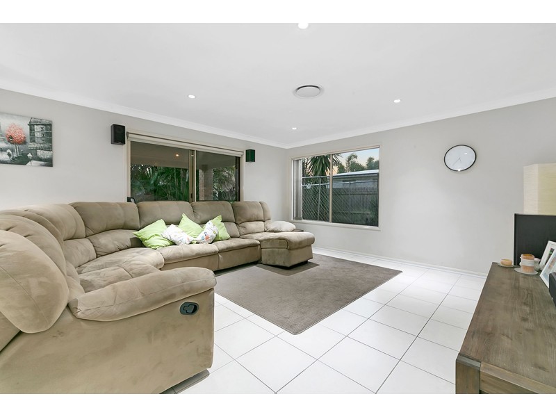15 Highland Street, Redland Bay QLD 4165