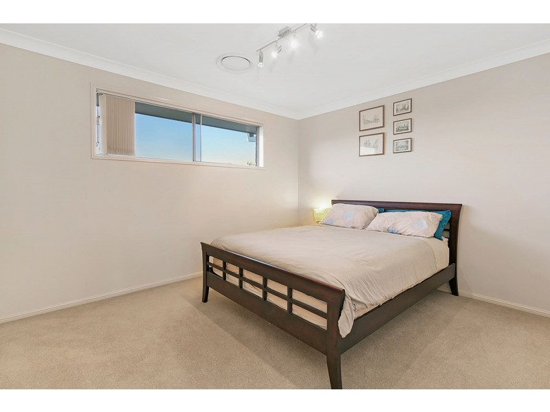 15 Highland Street, Redland Bay QLD 4165