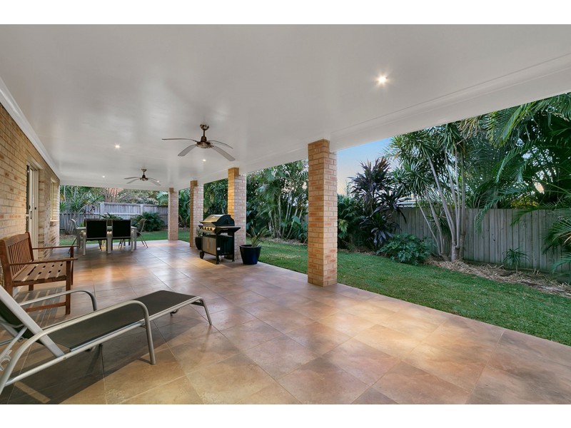 15 Highland Street, Redland Bay QLD 4165