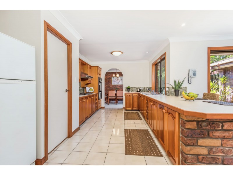 3 Crookston Court, Carindale QLD 4152