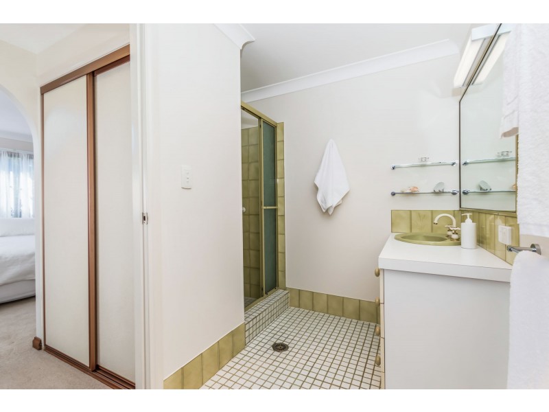 3 Crookston Court, Carindale QLD 4152