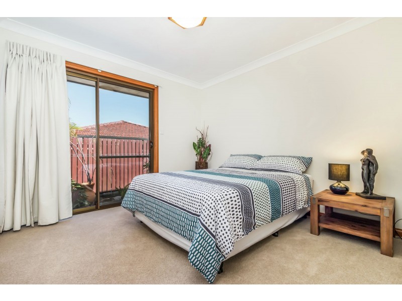 3 Crookston Court, Carindale QLD 4152