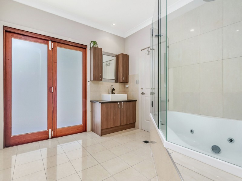 65 Hecklemann Street, Carina Heights QLD 4152