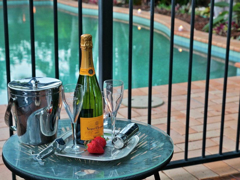 5 Briggs Court, Carindale QLD 4152