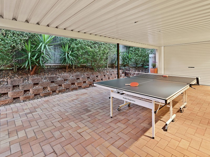 5 Briggs Court, Carindale QLD 4152