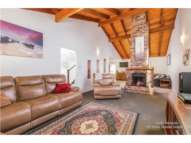 62 Donnington Street, Carindale QLD 4152