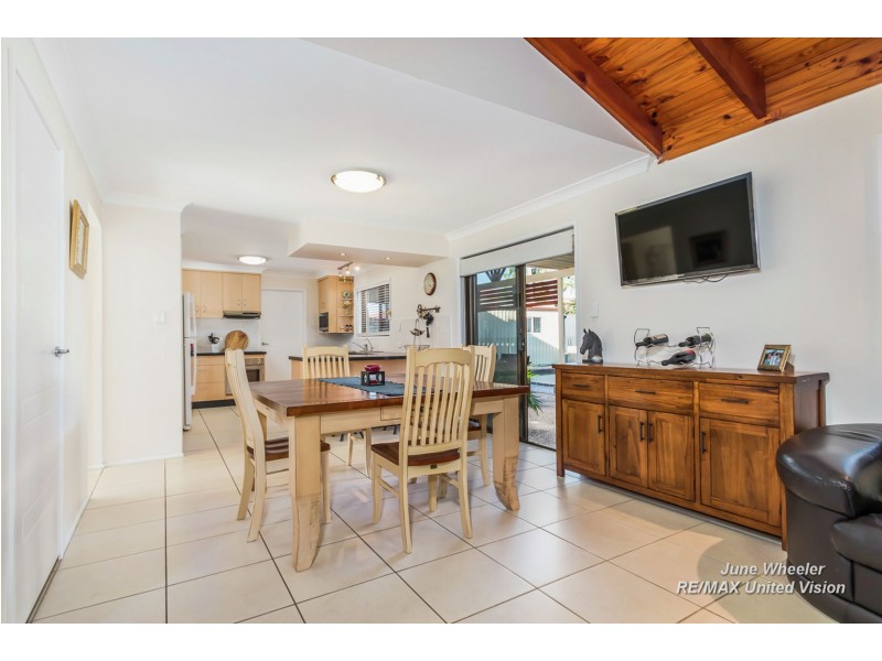 62 Donnington Street, Carindale QLD 4152