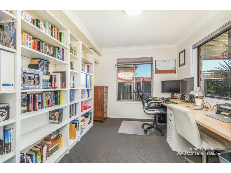 62 Donnington Street, Carindale QLD 4152