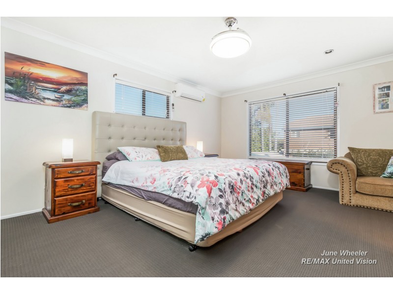 62 Donnington Street, Carindale QLD 4152