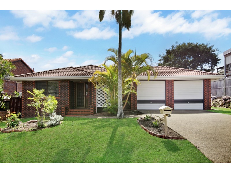 84 Kilmorey Street, Carindale QLD 4152