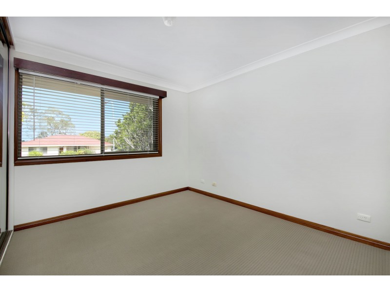 84 Kilmorey Street, Carindale QLD 4152