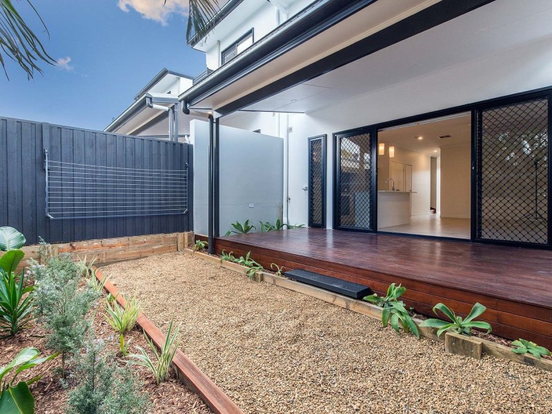 2/8 Murchison Street, Carina QLD 4152