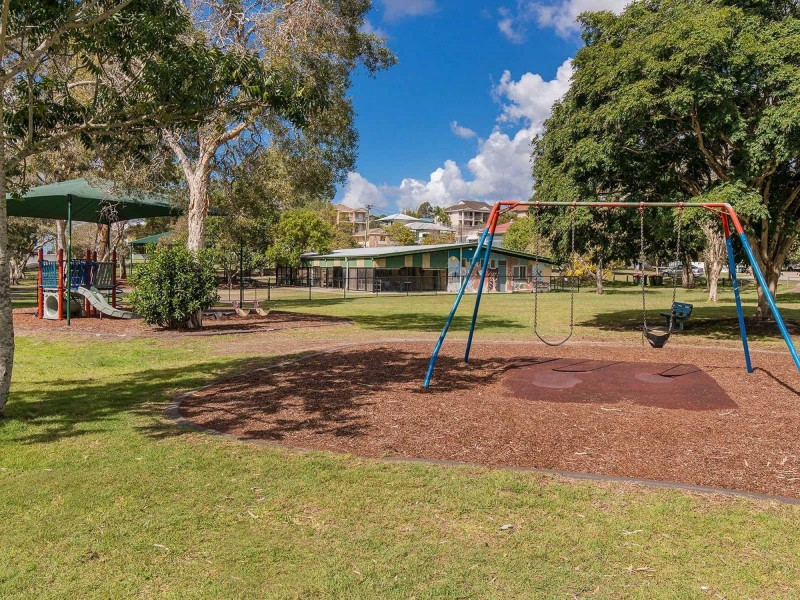 2/8 Murchison Street, Carina QLD 4152