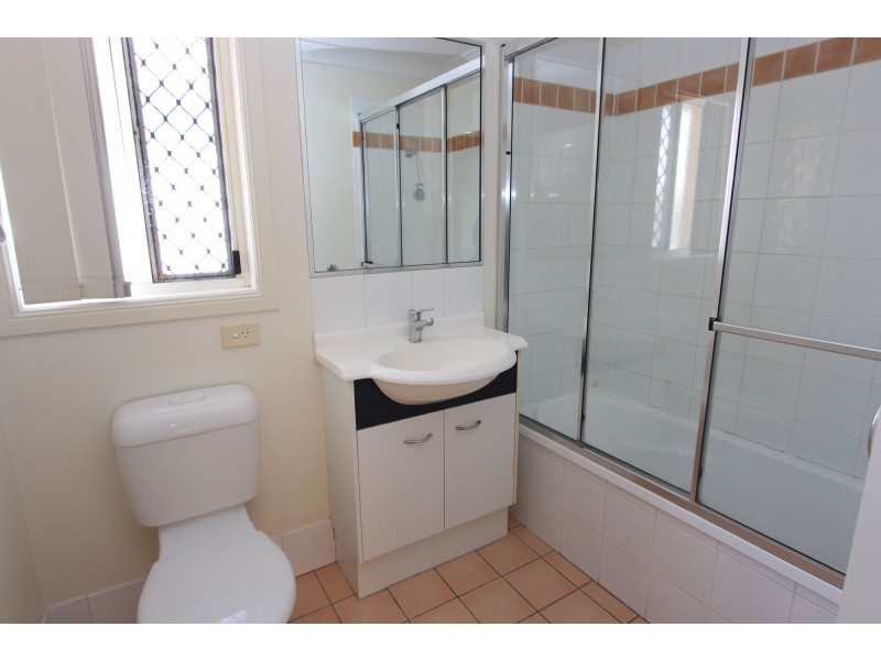 3/18 Baron Street, Greenslopes QLD 4120