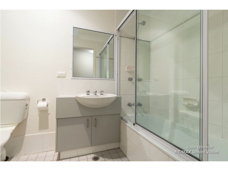 Unit 15, 41-45 Lambert Street, Kangaroo Point QLD 4169