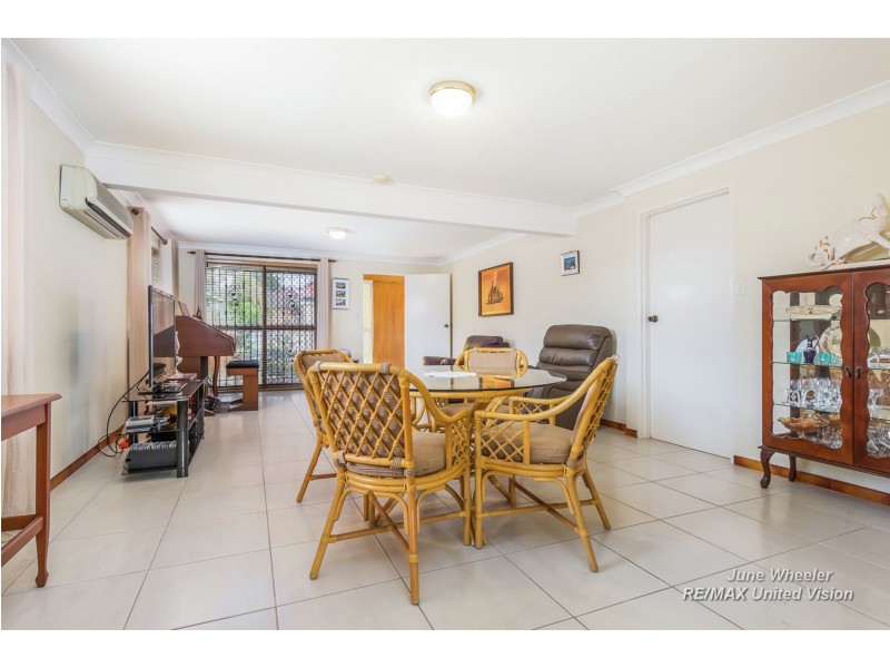 82 Banwell Crescent, Carindale QLD 4152