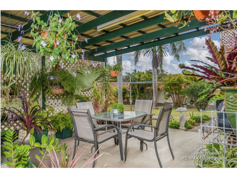 82 Banwell Crescent, Carindale QLD 4152