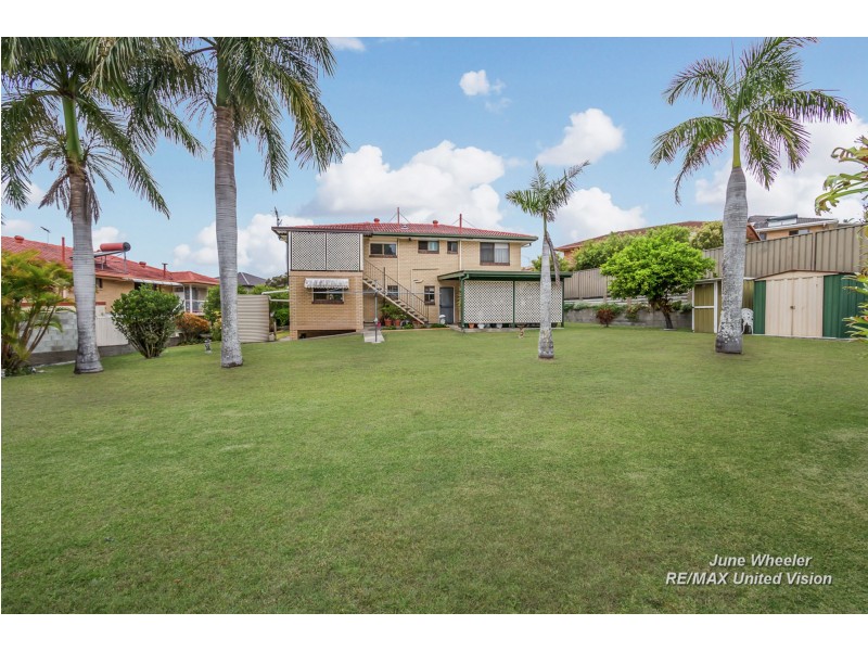 82 Banwell Crescent, Carindale QLD 4152