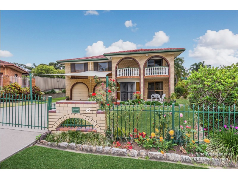 82 Banwell Crescent, Carindale QLD 4152