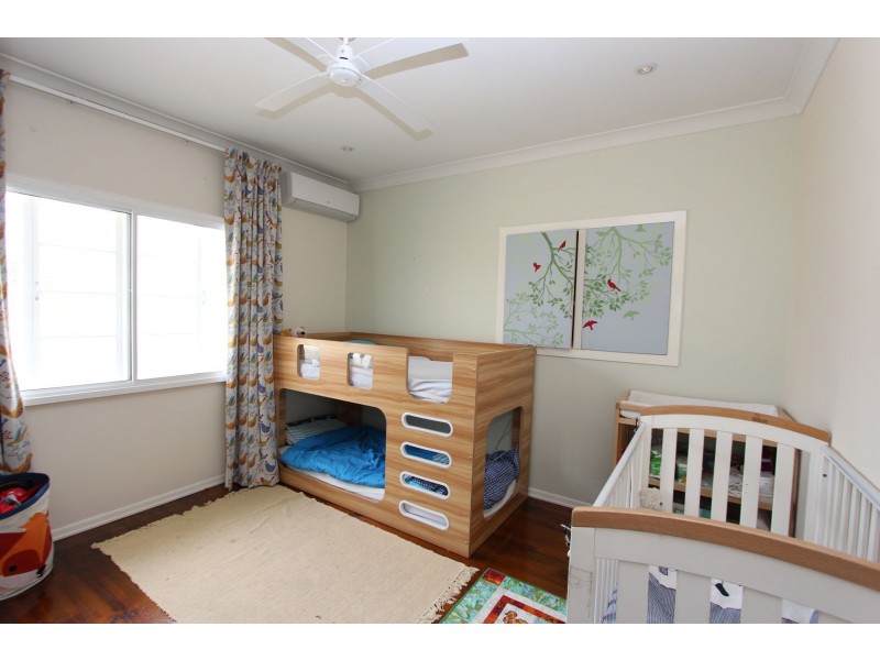 112 Dickenson Street, Carina QLD 4152