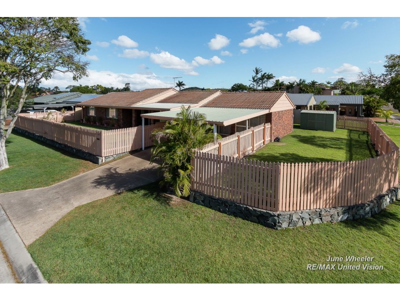 2 Rhuddlan Street, Carindale QLD 4152