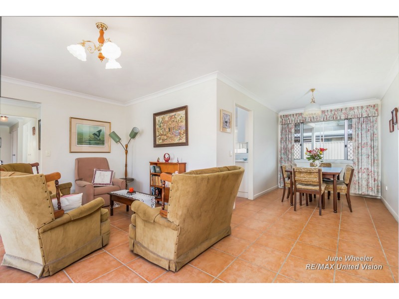 2 Rhuddlan Street, Carindale QLD 4152