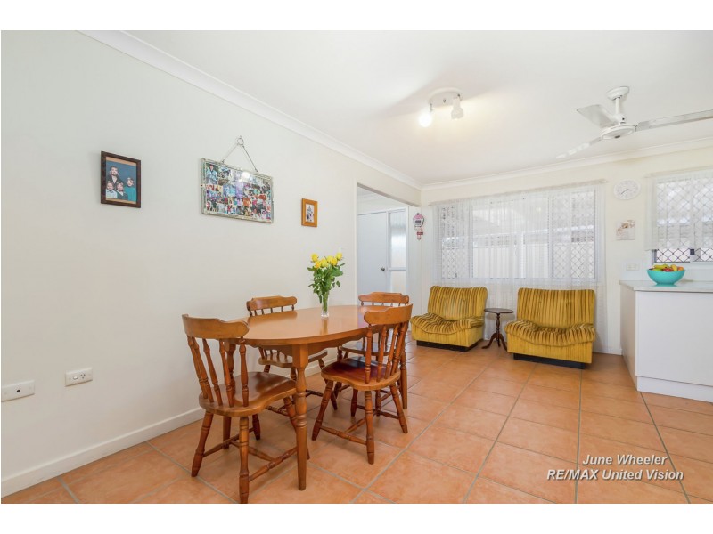 2 Rhuddlan Street, Carindale QLD 4152