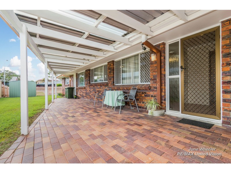 2 Rhuddlan Street, Carindale QLD 4152