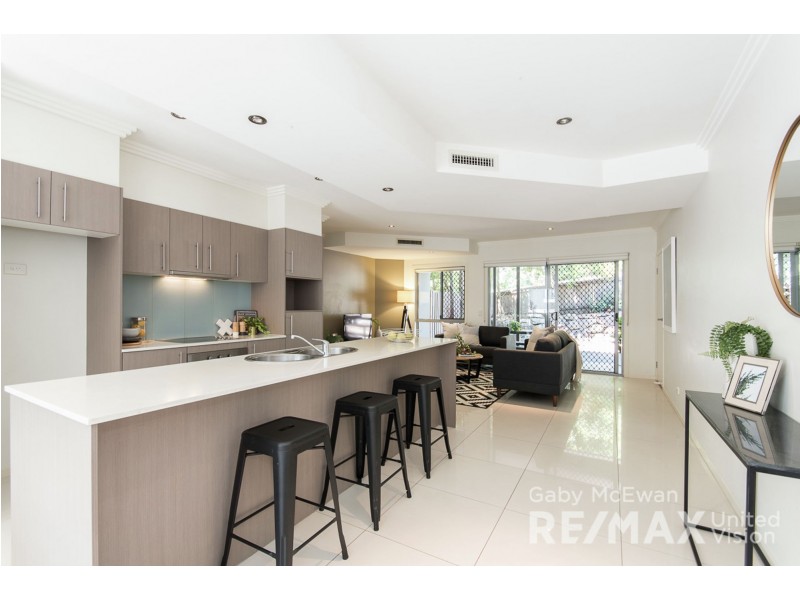 17/276 Pine Mountain Road, Carina Heights QLD 4152