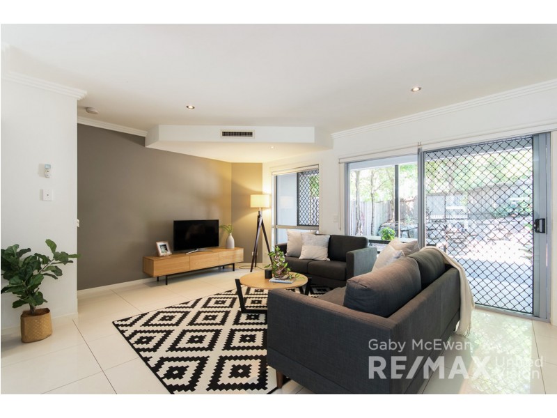 17/276 Pine Mountain Road, Carina Heights QLD 4152