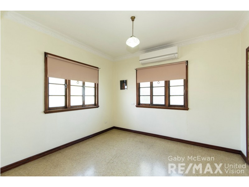 94 Adelaide Street, Carina QLD 4152