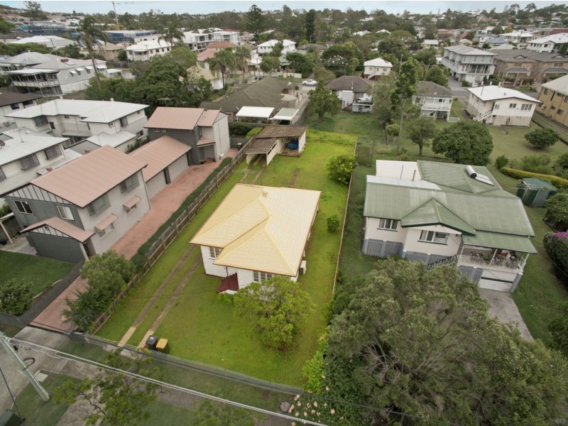 94 Adelaide Street, Carina QLD 4152