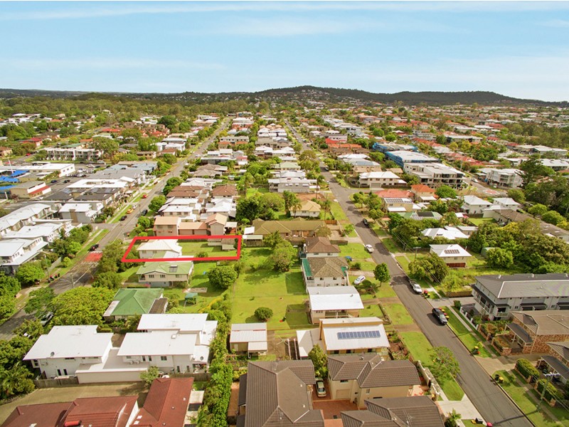 94 Adelaide Street, Carina QLD 4152