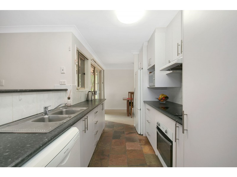 8 Leilani Court, Carina QLD 4152