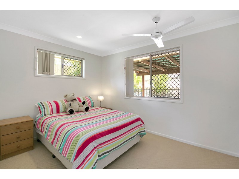 8 Leilani Court, Carina QLD 4152