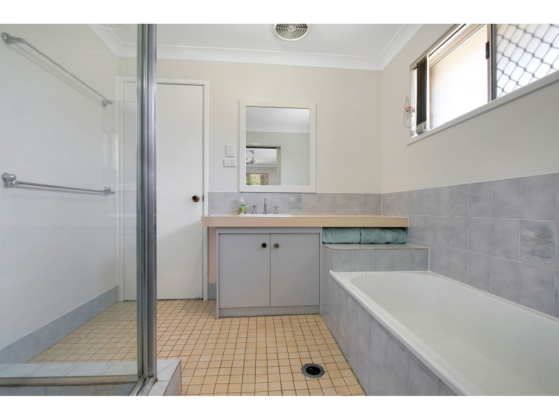 8 Leilani Court, Carina QLD 4152