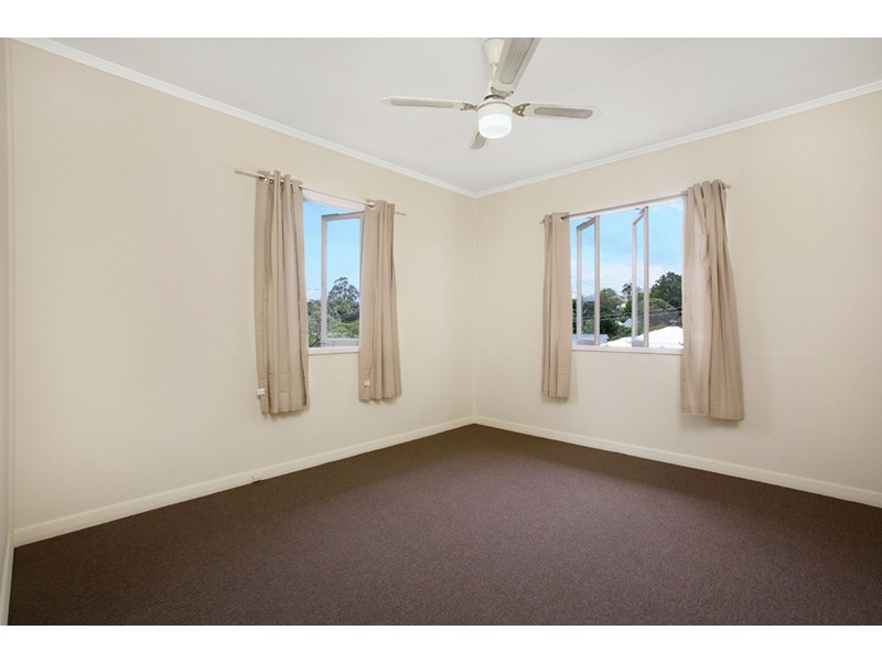 60 Nurstead Street, Camp Hill QLD 4152