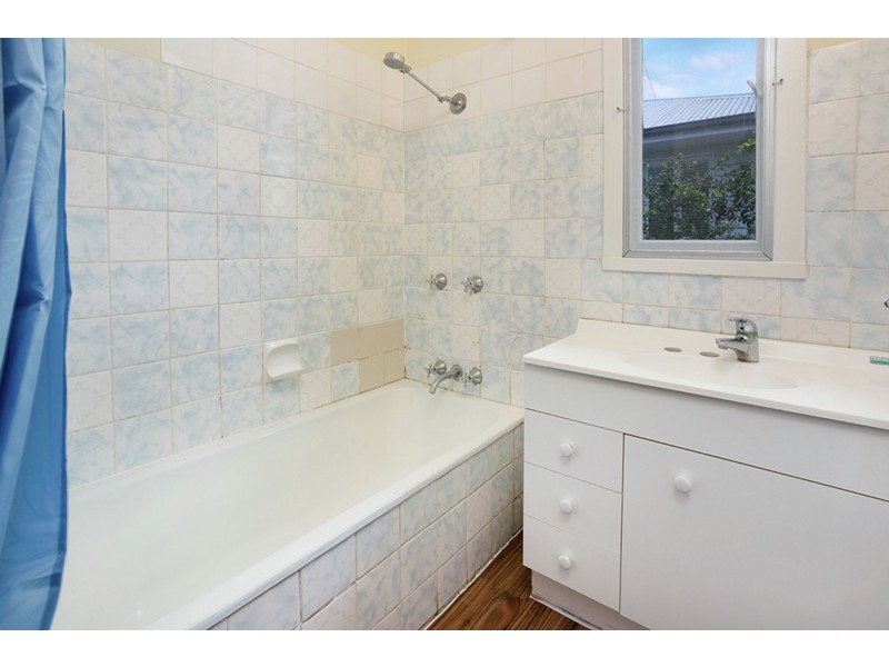 60 Nurstead Street, Camp Hill QLD 4152