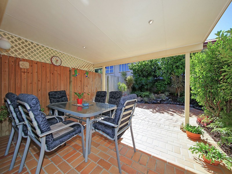 2/107 Adelaide Street, Carina QLD 4152