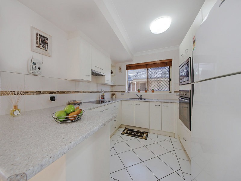 2/107 Adelaide Street, Carina QLD 4152