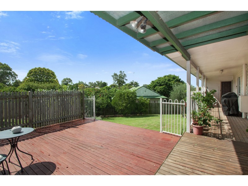 12 Boorogari Place, Petrie QLD 4502