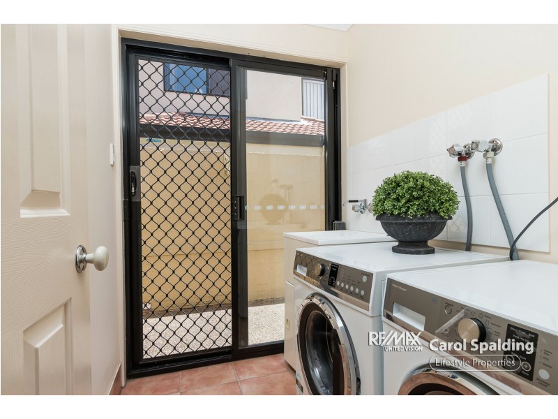 24 Charlotte Street, Carina QLD 4152