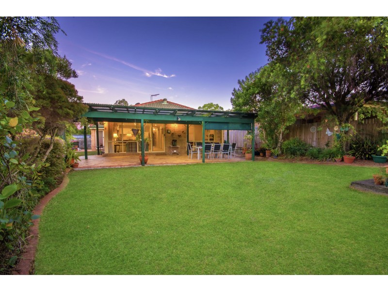 23 Mitchell Place, Belmont QLD 4153