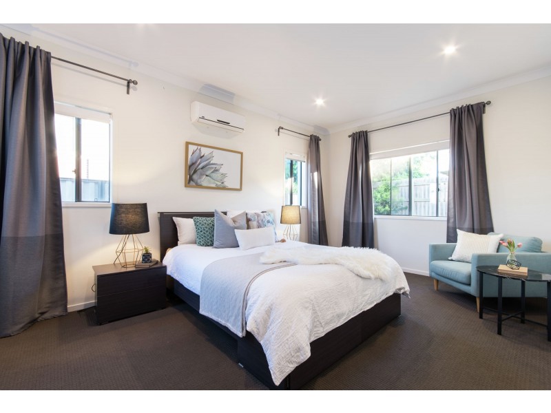 4 Beard Place, Wellington Point QLD 4160
