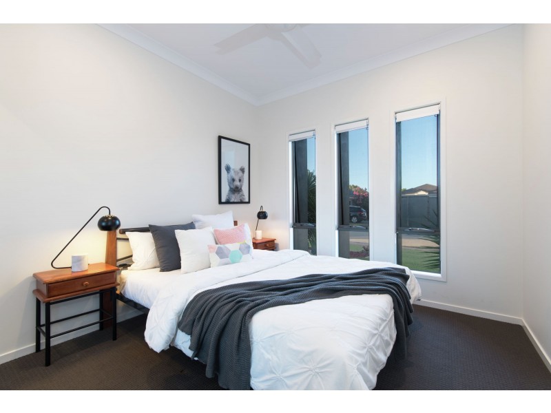 4 Beard Place, Wellington Point QLD 4160