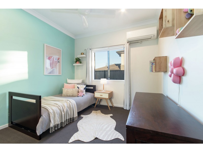 4 Beard Place, Wellington Point QLD 4160