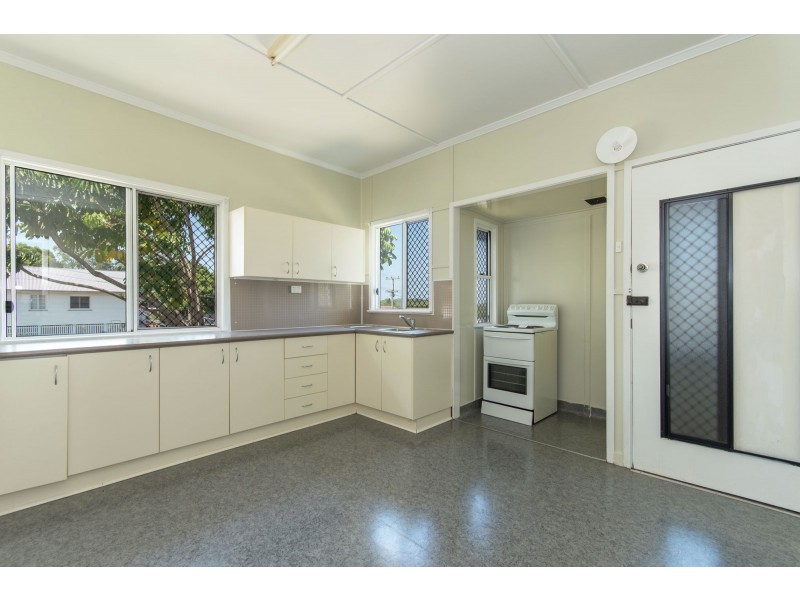 18 Rea Street, Carina Heights QLD 4152